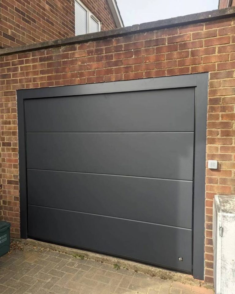 Ryterna Flush Slick sectional garage door